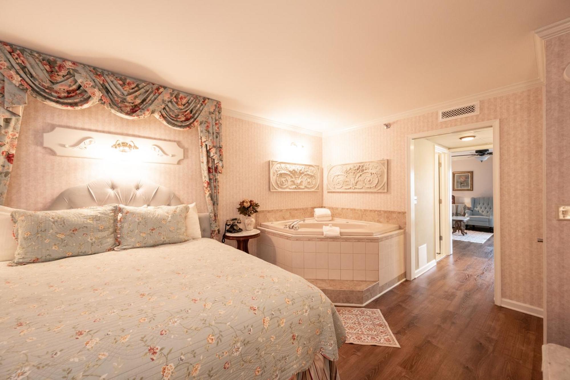 רהובות' ביץ' Boardwalk Plaza Hotel מראה חיצוני תמונה